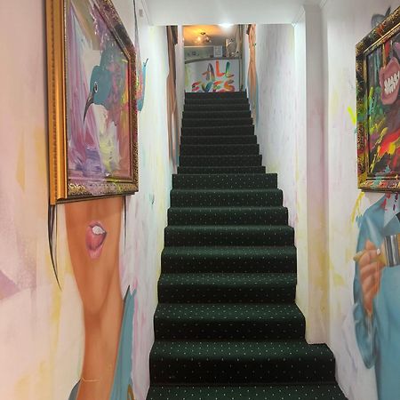 All Eyes Hostel Kam'janec'-Podil's'kyj Esterno foto
