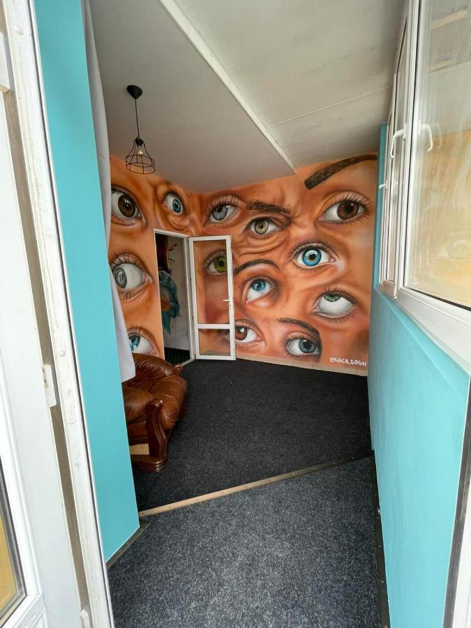 All Eyes Hostel Kam'janec'-Podil's'kyj Esterno foto